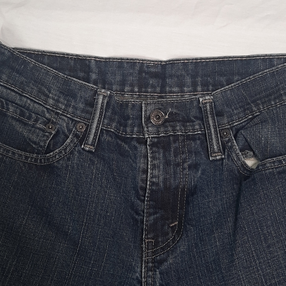 Levi's - Picture 2 of 5